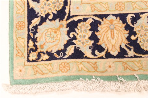 Tabriz Beige Hand Knotted 48 X 79 Area Rug 100-28058 Image 7