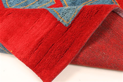 Gabbeh Red Hand Knotted 40 X 510 Area Rug 100-28069 Image 2