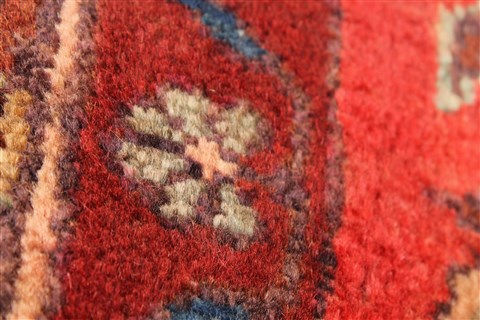 Hamedan Red Runner Hand Knotted 33 X 127 Area Rug 100-28075 Image 2