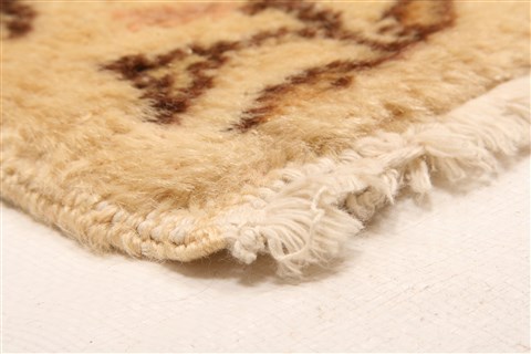 Kayseri Beige Hand Knotted 72 X 102 Area Rug 253-28081 Image 4