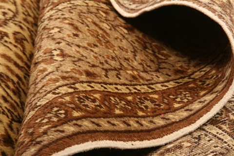 Kayseri Beige Hand Knotted 66 X 96 Area Rug 253-28085 Image 2