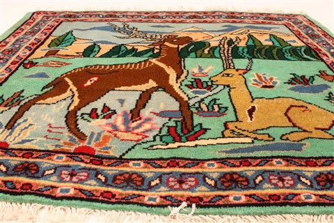 Kashmar Green Hand Knotted 22 X 29 Area Rug 100-28111 Image 3