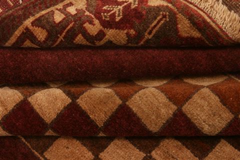 Baluch Red Hand Knotted 41 X 54 Area Rug 100-28159 Image 4