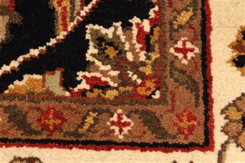 Jaipur Black Hand Knotted 50 X 70 Area Rug 250-28208 Image 3
