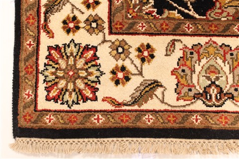 Jaipur Black Hand Knotted 50 X 70 Area Rug 250-28208 Image 7