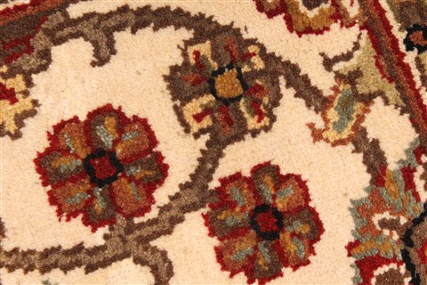 Jaipur White Hand Knotted 30 X 50 Area Rug 250-28225 Image 10