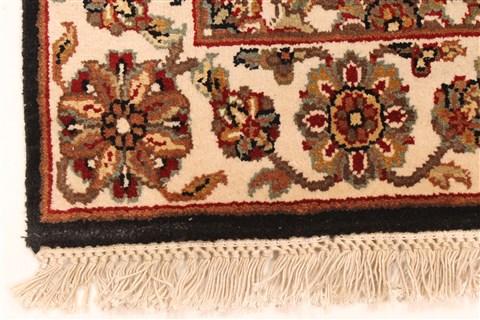 Jaipur White Hand Knotted 30 X 50 Area Rug 250-28225 Image 12