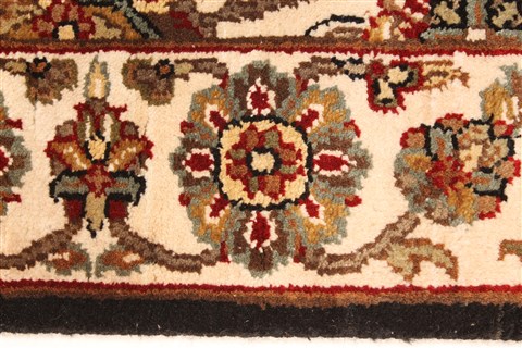 Jaipur White Hand Knotted 30 X 50 Area Rug 250-28227 Image 3