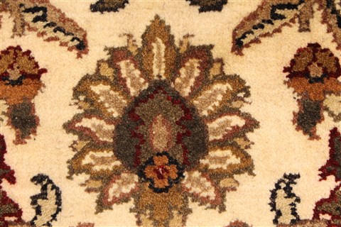 Jaipur White Hand Knotted 40 X 60 Area Rug 250-28237 Image 10