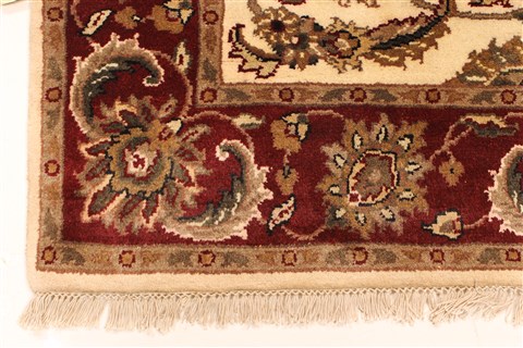 Jaipur White Hand Knotted 40 X 60 Area Rug 250-28237 Image 1