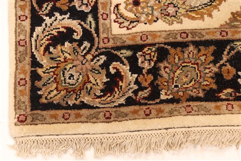Jaipur Beige Hand Knotted 40 X 60  Area Rug 250-28239 Image 12