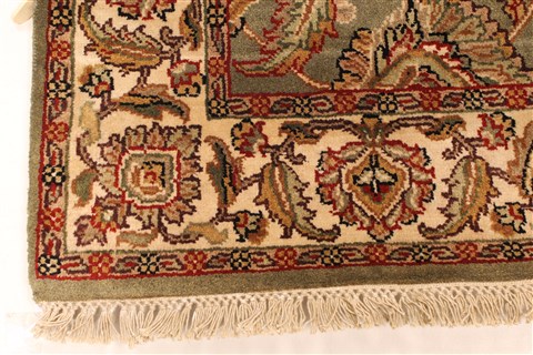 Jaipur Green Hand Knotted 40 X 60 Area Rug 250-28244 Image 1
