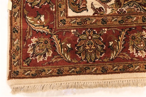Jaipur White Hand Knotted 50 X 70 Area Rug 250-28250 Image 1