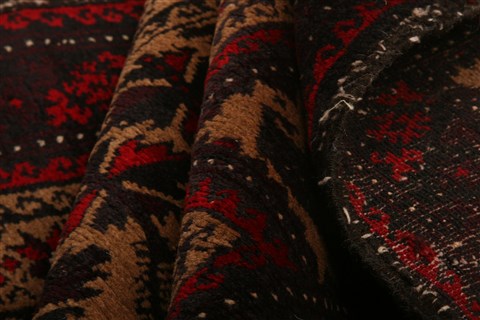 Baluch Red Hand Knotted 25 X 39 Area Rug 100-28262 Image 2