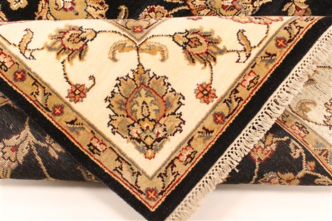 Jaipur Black Hand Knotted 511 X 92 Area Rug 250-28265 Image 6