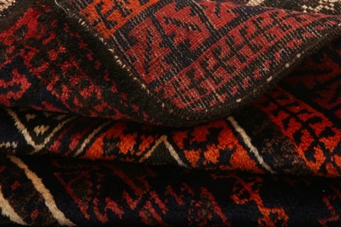 Baluch Red Hand Knotted 29 X 410 Area Rug 253-28272 Image 4