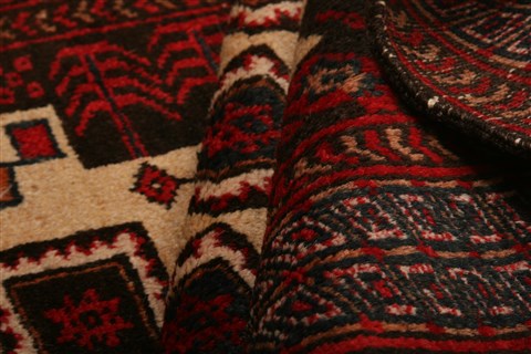 Baluch Beige Hand Knotted 28 X 44 Area Rug 100-28274 Image 2
