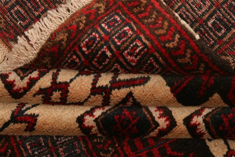 Baluch Beige Hand Knotted 28 X 44 Area Rug 100-28274 Image 3