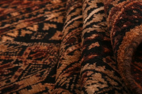 Baluch Brown Hand Knotted 29 X 41 Area Rug 100-28277 Image 2