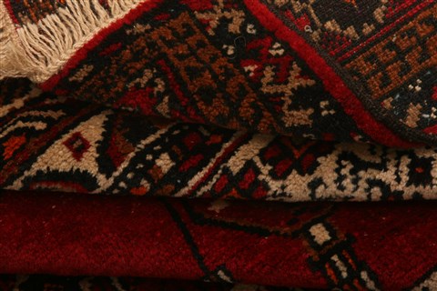 Baluch Red Hand Knotted 31 X 52 Area Rug 253-28279 Image 4