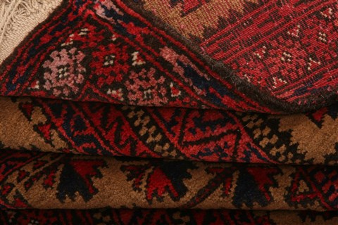 Baluch Red Hand Knotted 30 X 47 Area Rug 253-28282 Image 4
