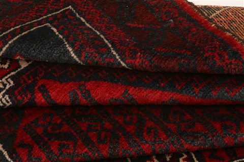 Baluch Red Hand Knotted 30 X 47 Area Rug 100-28283 Image 3
