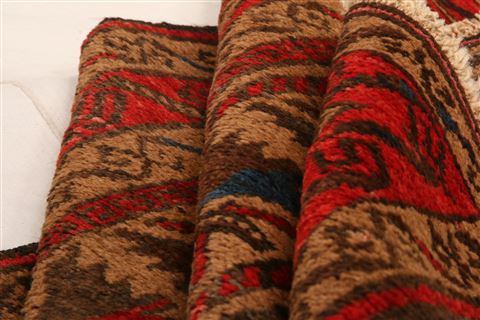 Baluch Red Hand Knotted 30 X 47 Area Rug 253-28285 Image 2