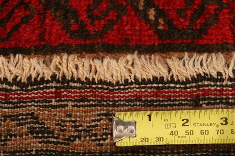 Baluch Red Hand Knotted 30 X 47 Area Rug 253-28285 Image 4