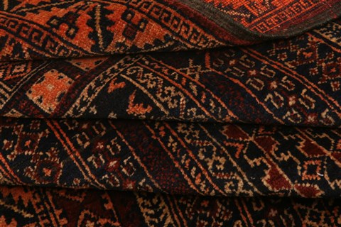 Baluch Red Hand Knotted 30 X 47 Area Rug 253-28287 Image 6