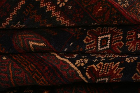 Baluch Red Hand Knotted 29 X 41 Area Rug 253-28290 Image 2