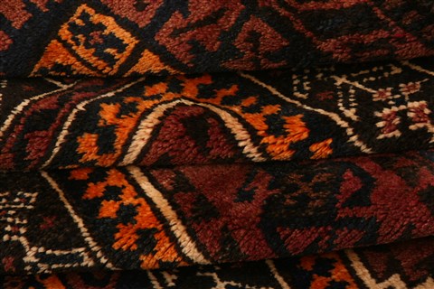 Baluch Red Hand Knotted 29 X 47 Area Rug 253-28300 Image 3