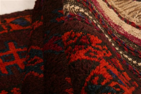 Baluch Red Hand Knotted 30 X 47 Area Rug 100-28302 Image 4