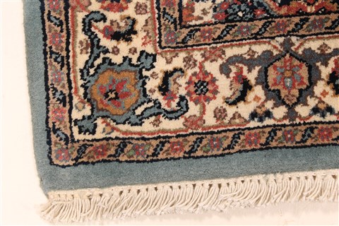 Bidjar Beige Runner Hand Knotted 28 X 60 Area Rug 250-28310 Image 11