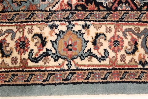 Bidjar Beige Runner Hand Knotted 28 X 60 Area Rug 250-28310 Image 2