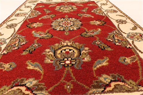 Jaipur Red Hand Knotted 20 X 30 Area Rug 250-28335 Image 4