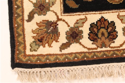 Jaipur Black Hand Knotted 30 X 50 Area Rug 250-28350 Image 10