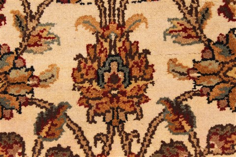 Isfahan Beige Hand Knotted 30 X 50 Area Rug 250-28351 Image 1