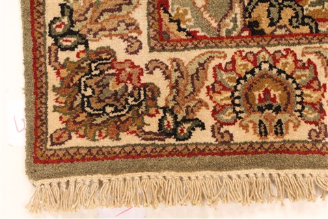 Jaipur Green Hand Knotted 30 X 50 Area Rug 250-28354 Image 10