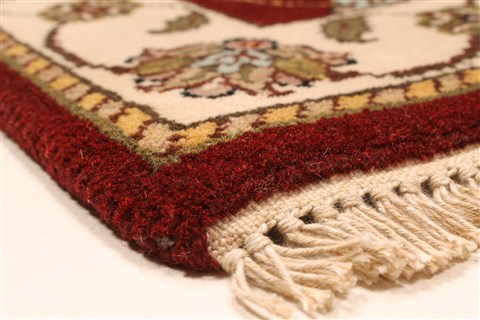 Jaipur Red Hand Knotted 20 X 30 Area Rug 250-28378 Image 9