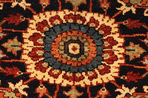 Serapi Beige Hand Knotted 40 X 60 Area Rug 250-28382 Image 1