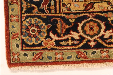Serapi Orange Hand Knotted 40 X 61 Area Rug 250-28389 Image 1