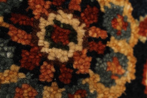 Serapi Orange Hand Knotted 40 X 61 Area Rug 250-28389 Image 9