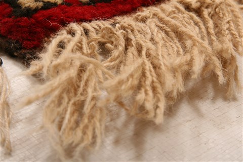 Baluch Red Hand Knotted 30 X 46 Area Rug 253-28404 Image 1