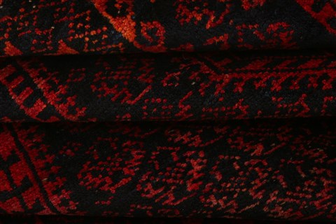 Baluch Red Hand Knotted 30 X 47 Area Rug 253-28406 Image 3