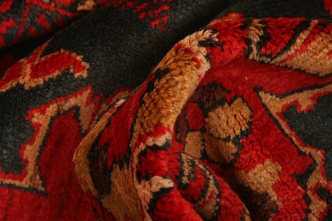 Baluch Red Hand Knotted 30 X 47 Area Rug 253-28412 Image 1