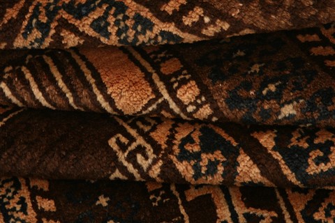 Baluch Beige Hand Knotted 30 X 47 Area Rug 100-28414 Image 3