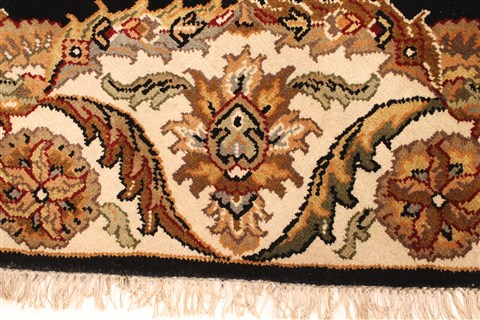 Sarouk Red Octagon Hand Knotted 186 X 186 Area Rug 250-28426 Image 3