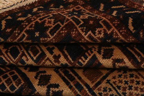 Baluch Beige Hand Knotted 30 X 47 Area Rug 100-28427 Image 3