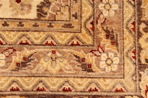 Pishavar Beige Hand Knotted 120 X 159 Area Rug 250-28435 Image 11
