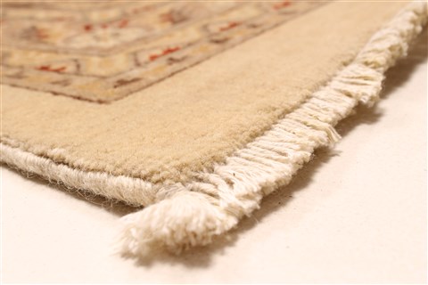 Pishavar Beige Hand Knotted 120 X 159 Area Rug 250-28435 Image 14